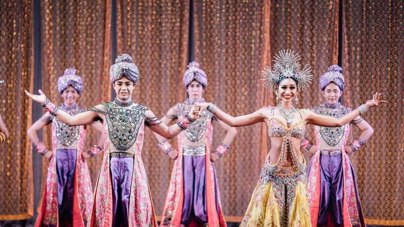 Phuket: Simon Cabaret Show Admission Ticket With Transport - How to make the evening run better