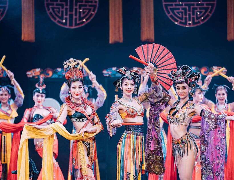 Phuket: Simon Cabaret Show VIP Tickets - Why the costumes and music earn the price