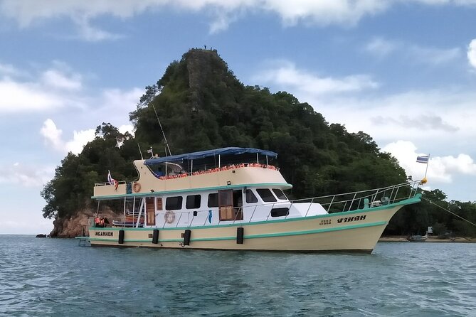 Phuket Sunset Big Boat Trip To Phang Nga Bay & James Bond Island - Canoeing through caves and lagoons
