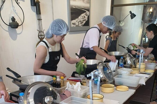 Phuketian Cooking Class With Market Tour - Key points at a glance