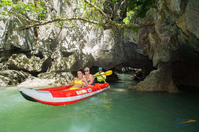 PREMIUM James Bond & Phang Nga bay & 2 Canoes - What the $114.09 price covers