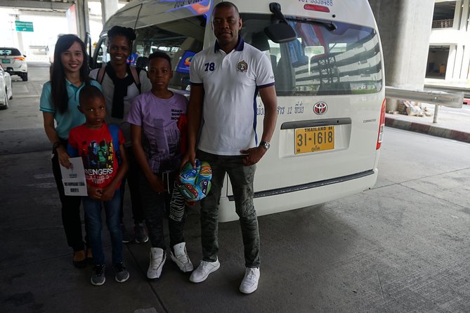 Private Mini Bus Rental in Phuket with Experienced Guide/Driver - A private way to see Phuket without chasing taxis