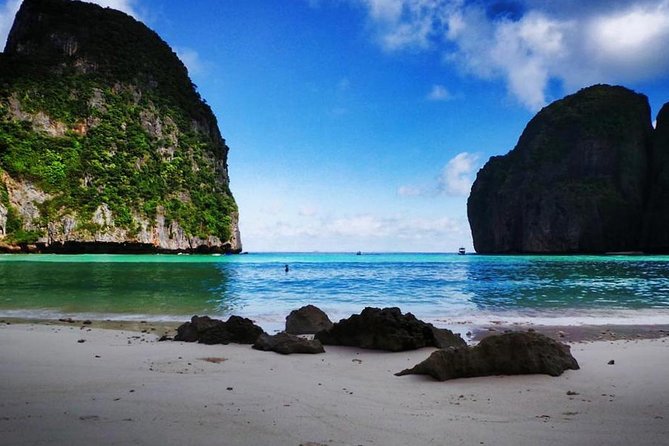 Private Phi Phi Early Bird Premium Tour - Phi Phi Don: the main island stop
