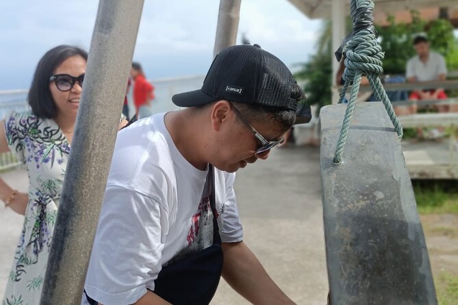 Private Tour: Phuket Highlights by Van and Licensed Guide - Wat Chalong and Phuket’s religious traditions