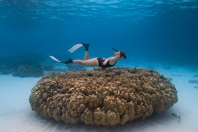 Raya Island / Mai Ton Island Private Boat Tour - Racha Yai and Siam Bay: the main snorkeling stop