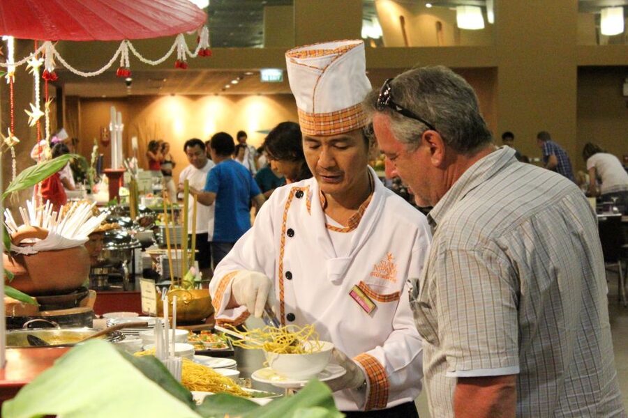 Siam Niramit Phuket Ticket with Optional Dinner & Transfer - Should you add hotel transfer?
