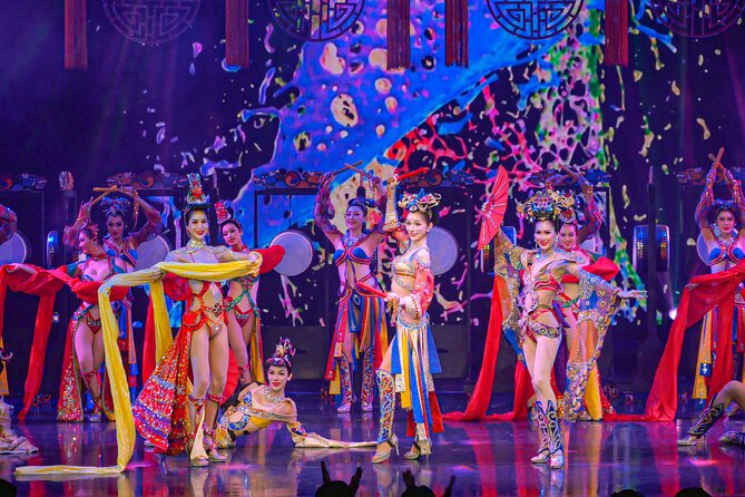 Simon Cabaret: Phuket’s Ladyboy Glamour Show - What happens inside the 1-hour-15-minute show