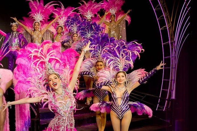 Simon Cabaret Show in Phuket - The photo line is the main warning