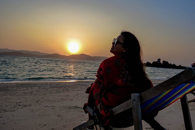 Small Group Phi Phi Islands Sunrise Tour with Seaview Lunch - Sunrise breakfast at Khai Nai Island