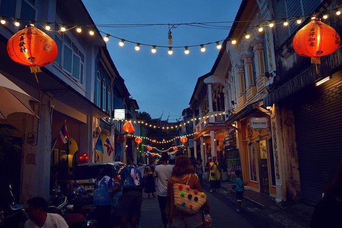 Travstore Original Phuket Discovery Tour - Shared Half Day City Tour - Pickup, Group Size, and the Morning Schedule