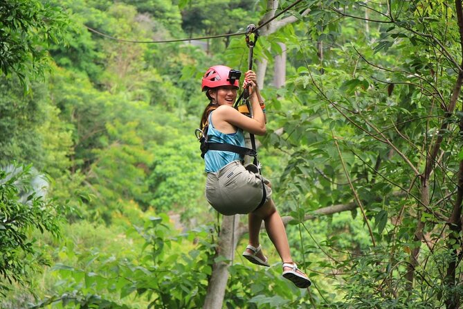 World A+ (Zipline 32 Platforms + Roller + Sky Walk with World Set Menu ) - Getting ready with the instructors